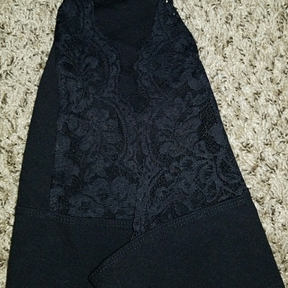 Black Halter Top Cropped ~ FIRM PRICE - Picture 2 of 3
