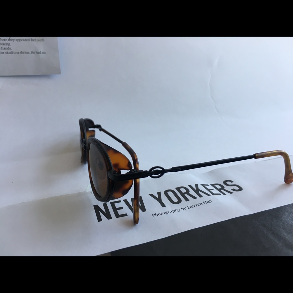 Sunnies - Picture 2 of 8