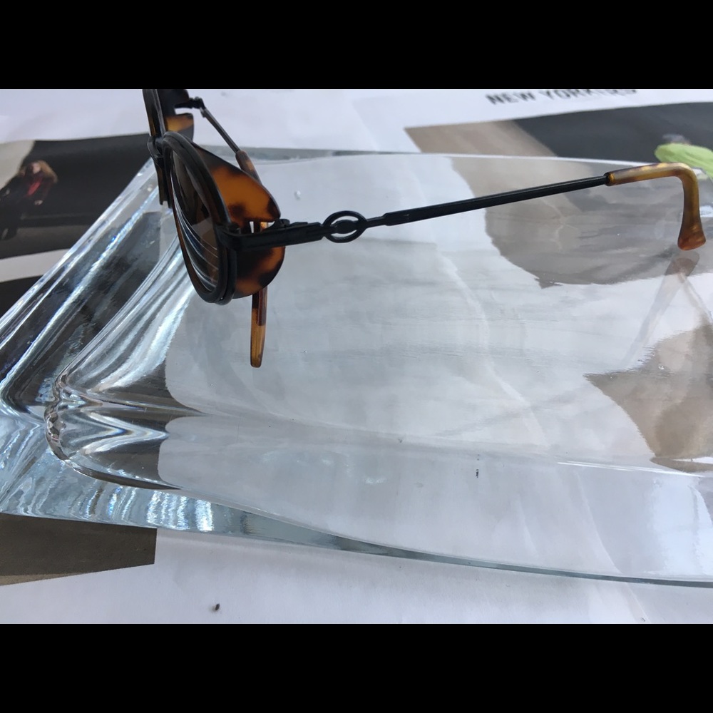 Sunnies - Picture 5 of 8