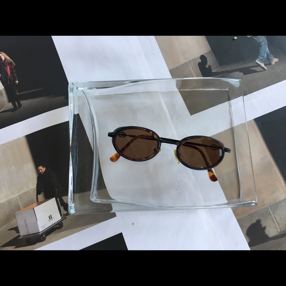 Sunnies - Picture 6 of 8
