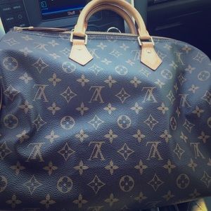100% Authentic Louis Vuitton speedy 35