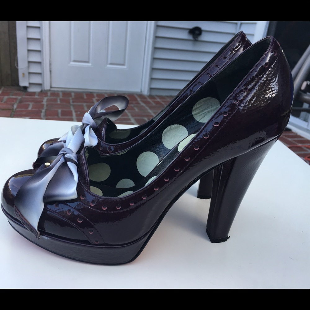 Betsy Johnson Plum Purple Heels w/ Ribbon Sz 8