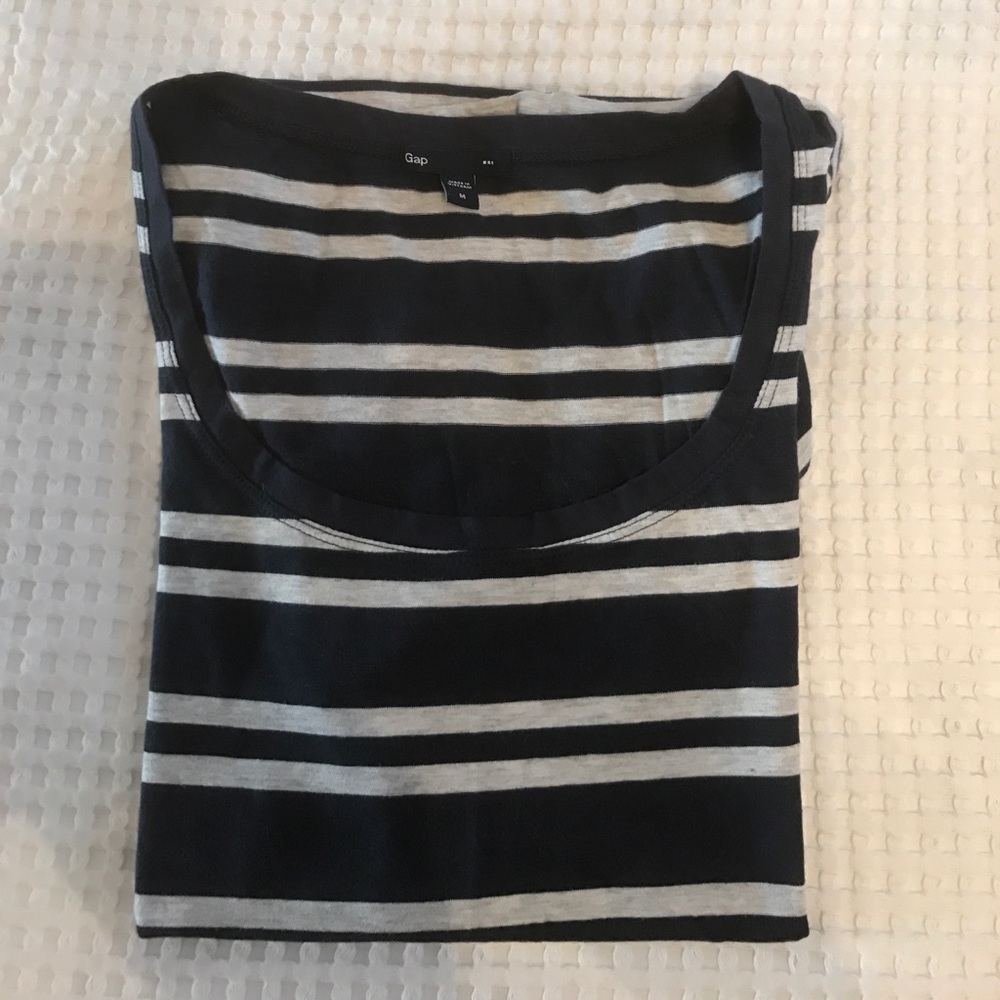 Gap striped tee