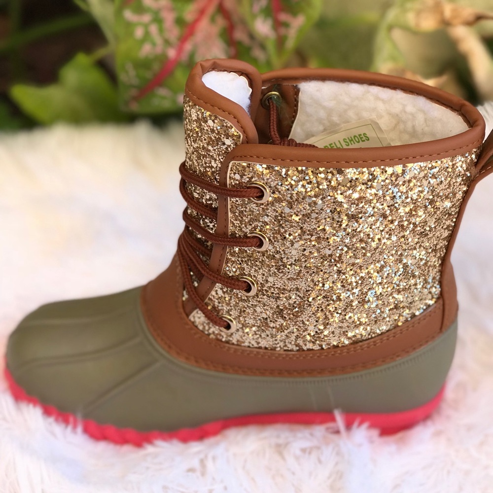 HOST PICK X2 **GIRLS GOLD GLITTER DUCK BOOTS - Picture 4 of 8