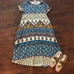 Honey & Lace patterned dress