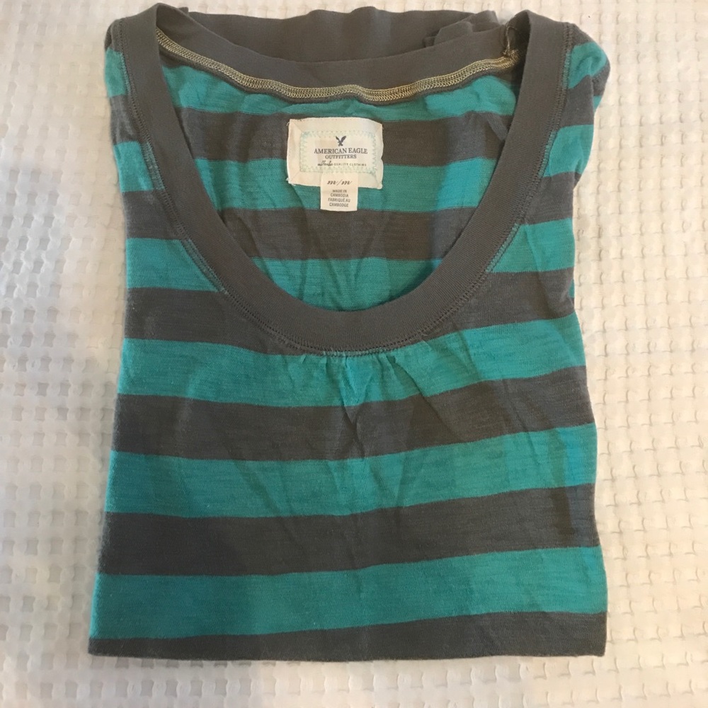 American Eagle tee