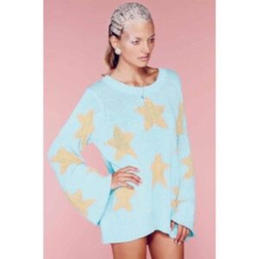 ❌SOLD❌ Wildfox White Label Star Sweater