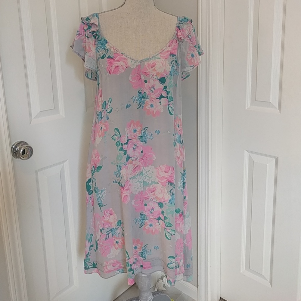 Betsey Floral silk ruffle sleeve dress size small