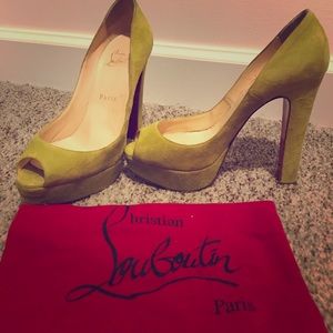 Christian Louboutin Chartreuse Suede Bambou 140