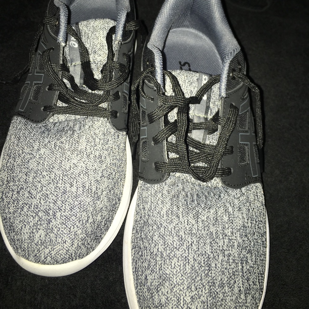 Oasics!!!! Brand new