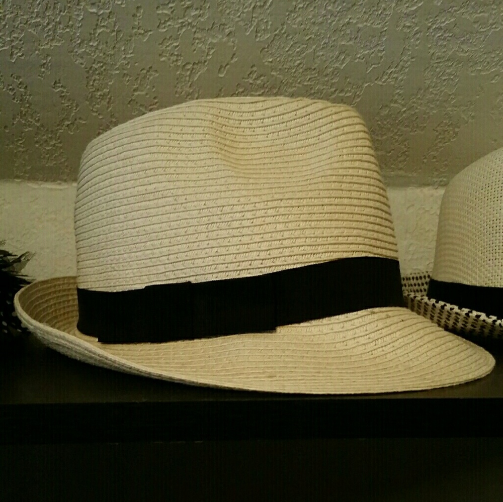 Cream & Black Fedora