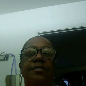 Meet your Posher, Carol