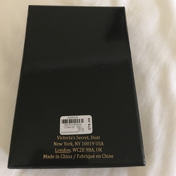 PREOWNED VICTORIA's SECRET LOCK & KEY NECKLACE - Picture 5 of 7