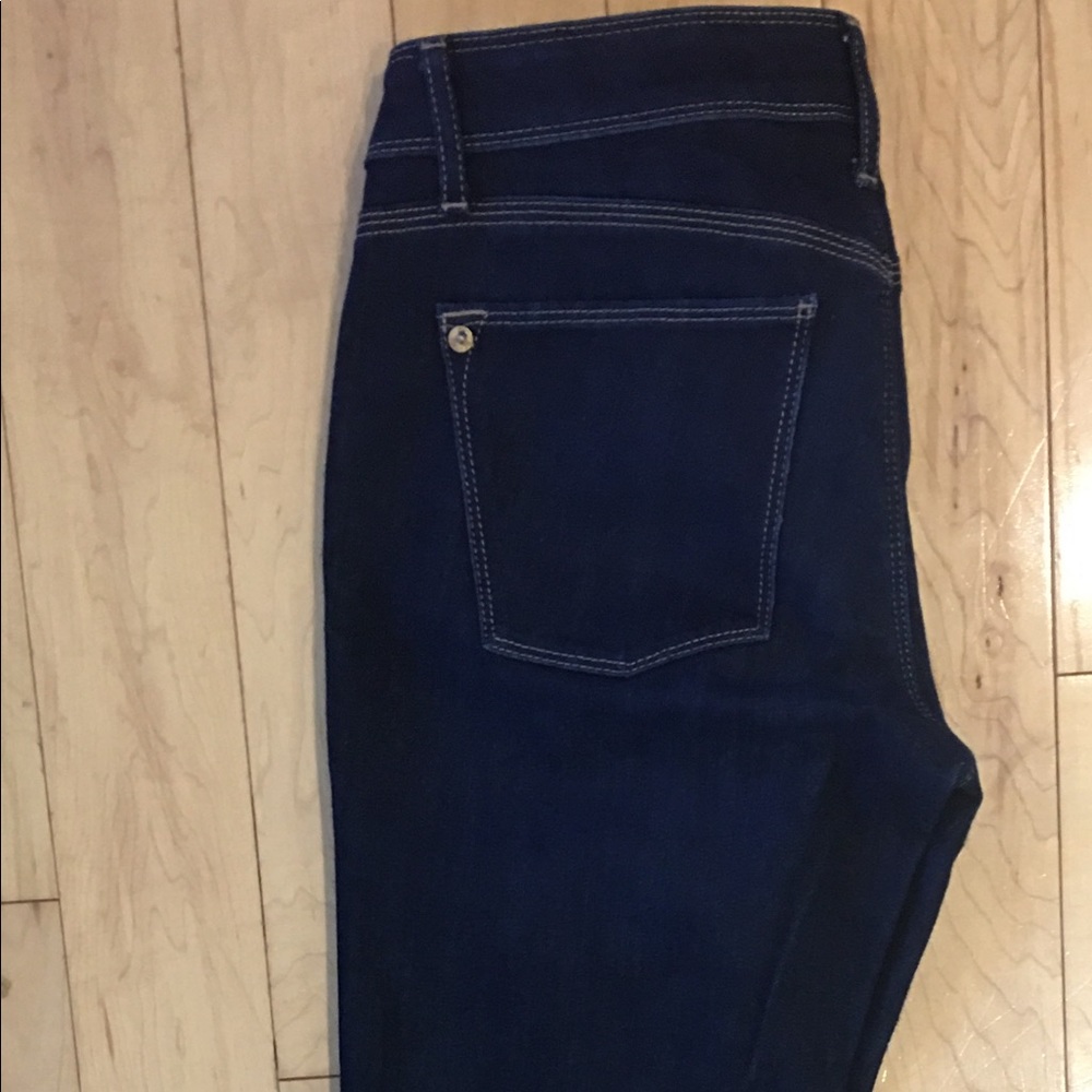 Low rise 360 degree stretch skinny jeans