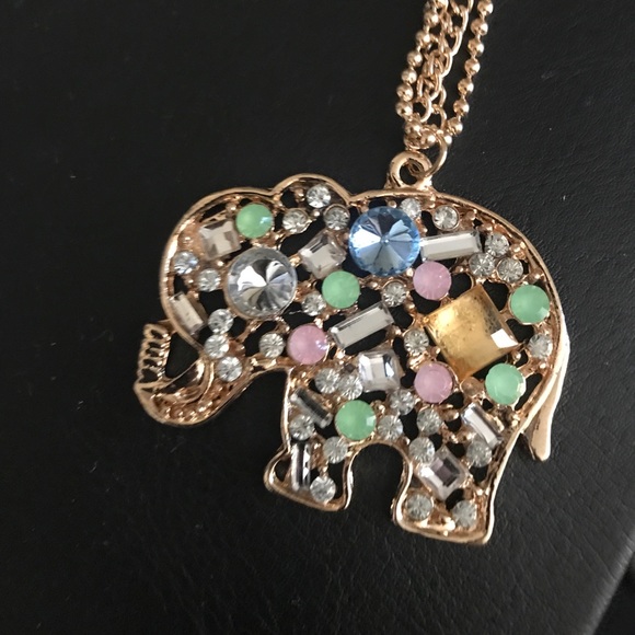 sold !Brand new elephant necklace ! - Picture 2 of 2