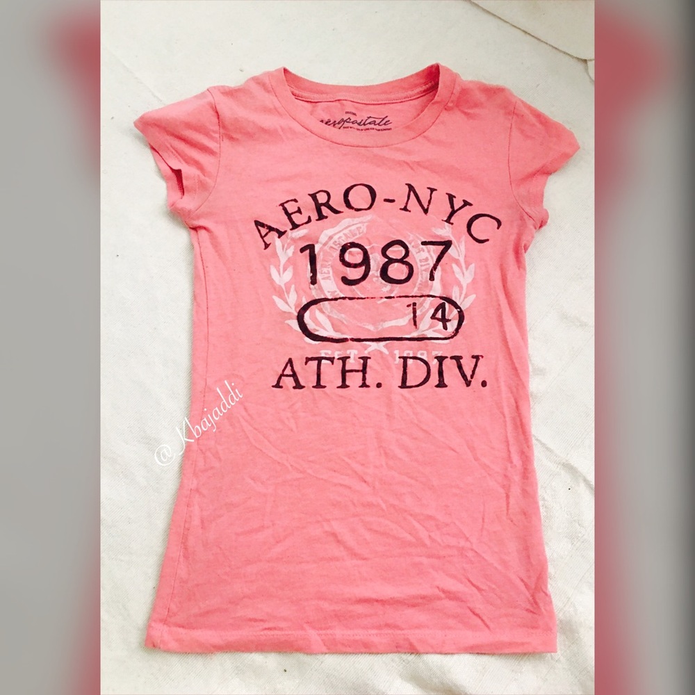 Aeropostale tee in size S/P