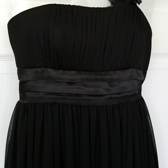 Black One Shoulder Dress - Picture 4 of 5