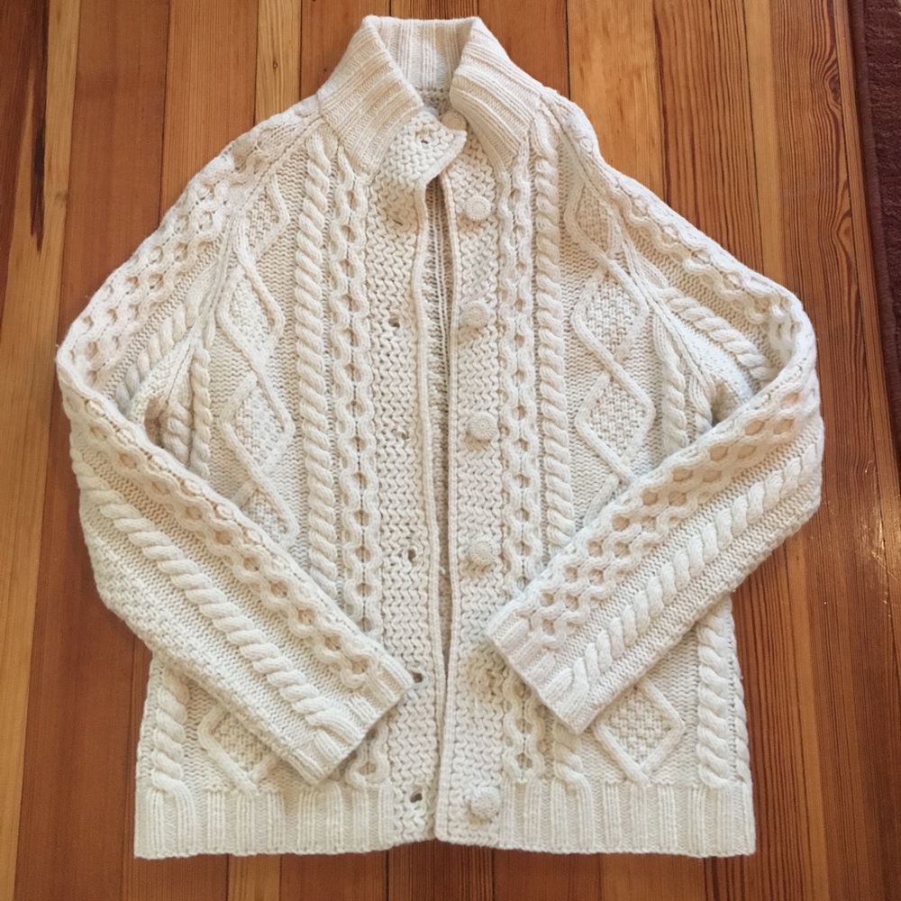 Fisherman style sweater