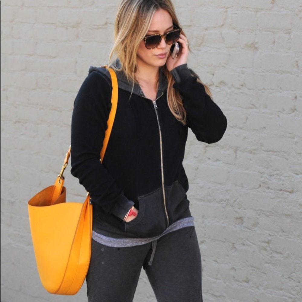 CÉLINE Striking Indigo Med Trotteur Hobo - Picture 6 of 8