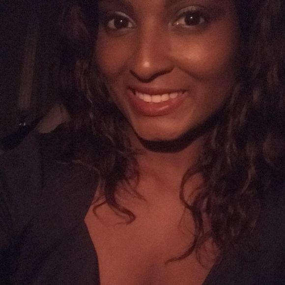 Meet your Posher, Erica - Picture 1 of 1