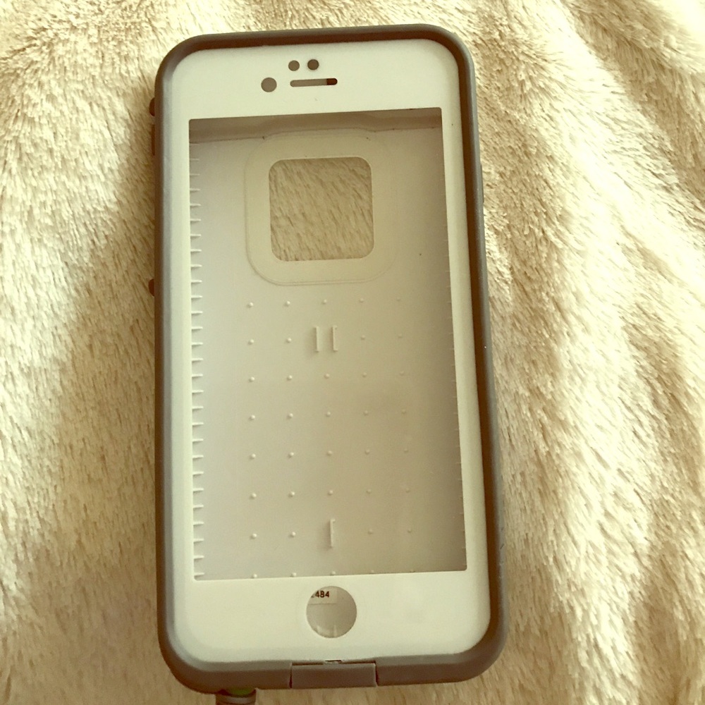 iPhone 6 life proof case!