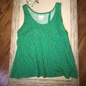 Green Top w/ Slit Back 🌴