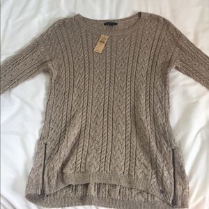 Beige sweater with zippers