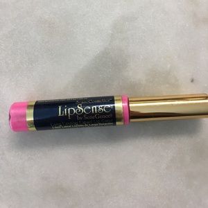 Lipsense in "Pink Ice"