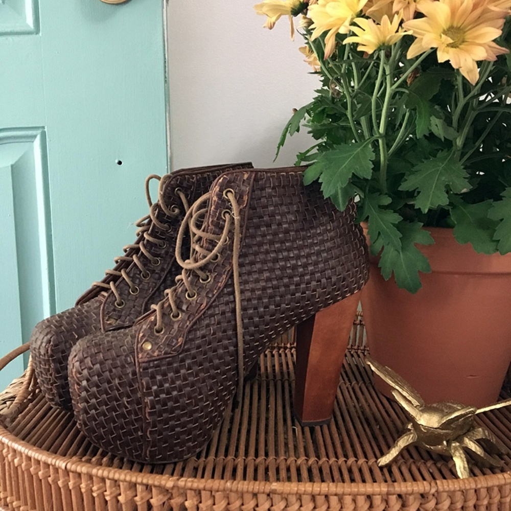 ‼️SALE‼️ Jeffrey Campbell Waffle Weave Litas