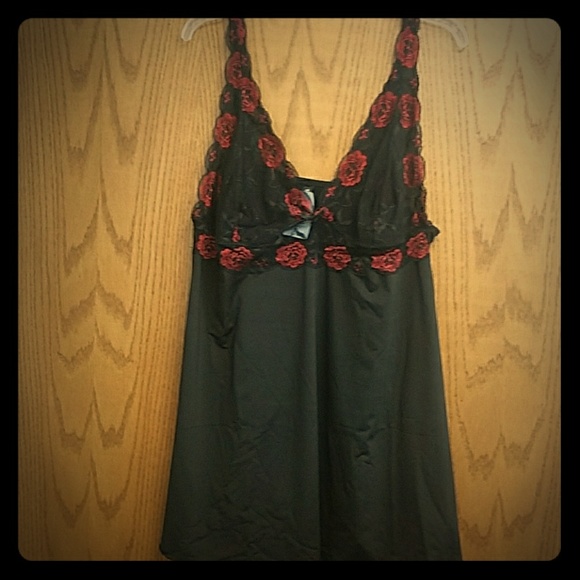torrid Other - Sexy Nighty Black w/ Red Rose lace detail. 3X