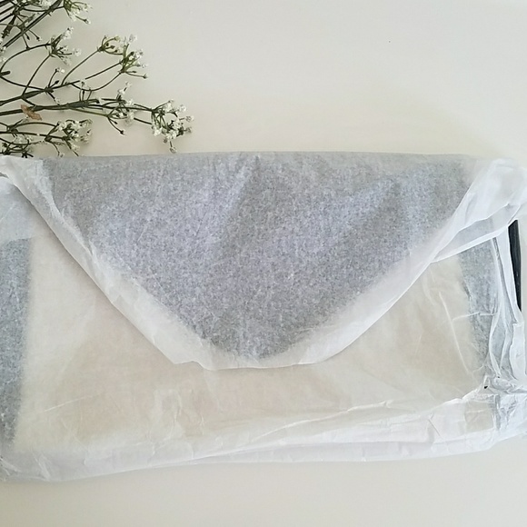 EL Evening Bag NWOT - Picture 8 of 9