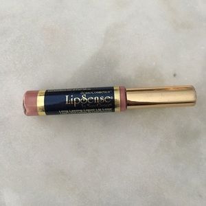 Lipsense in "Pink Champagne"