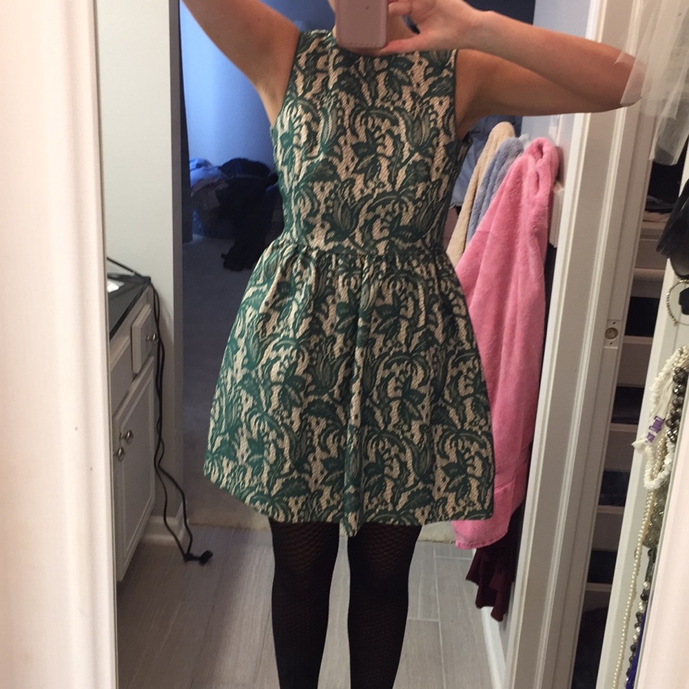 Zara dress size small