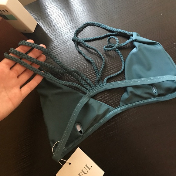 Swimsuit top - Picture 3 of 4