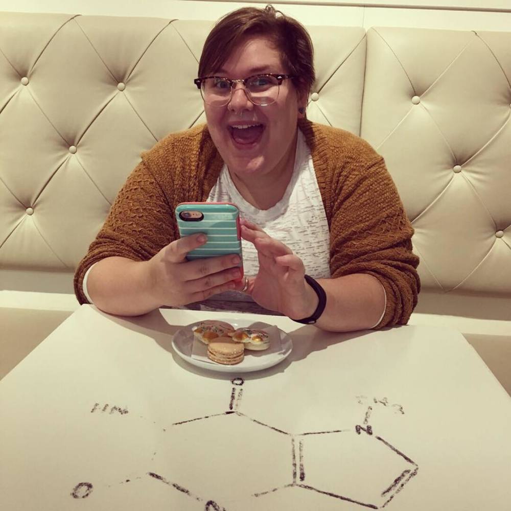 Meet your Posher, Lo