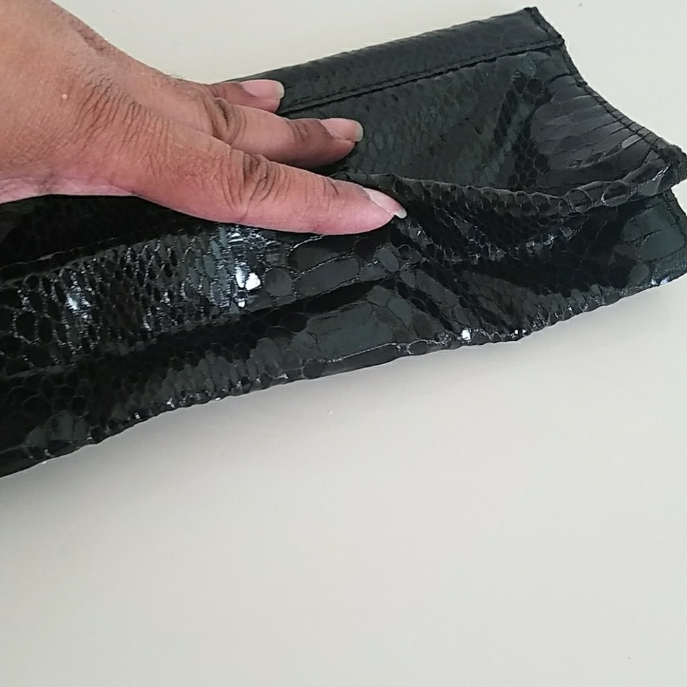 ‼️GIFTED‼️ EL Evening Bag NWOT - Picture 2 of 9