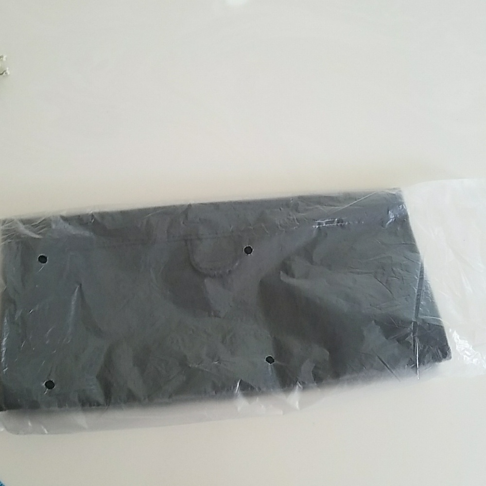 ‼️GIFTED‼️ EL Evening Bag NWOT - Picture 8 of 9