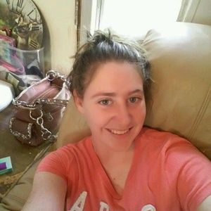 Meet your Posher, Edith