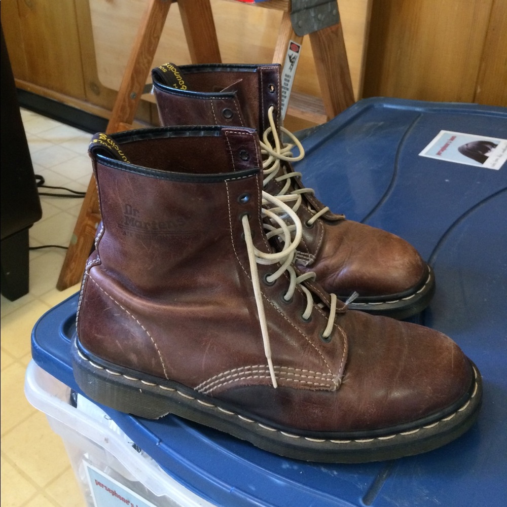 Dr. Martens. Men's boots. Size 10.