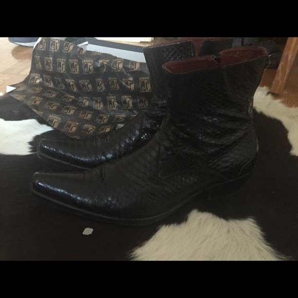 Man designer boots