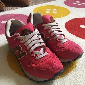 New Balnace 574 Women Sneaker  US 8