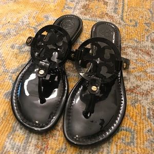 Black tory butch sandals