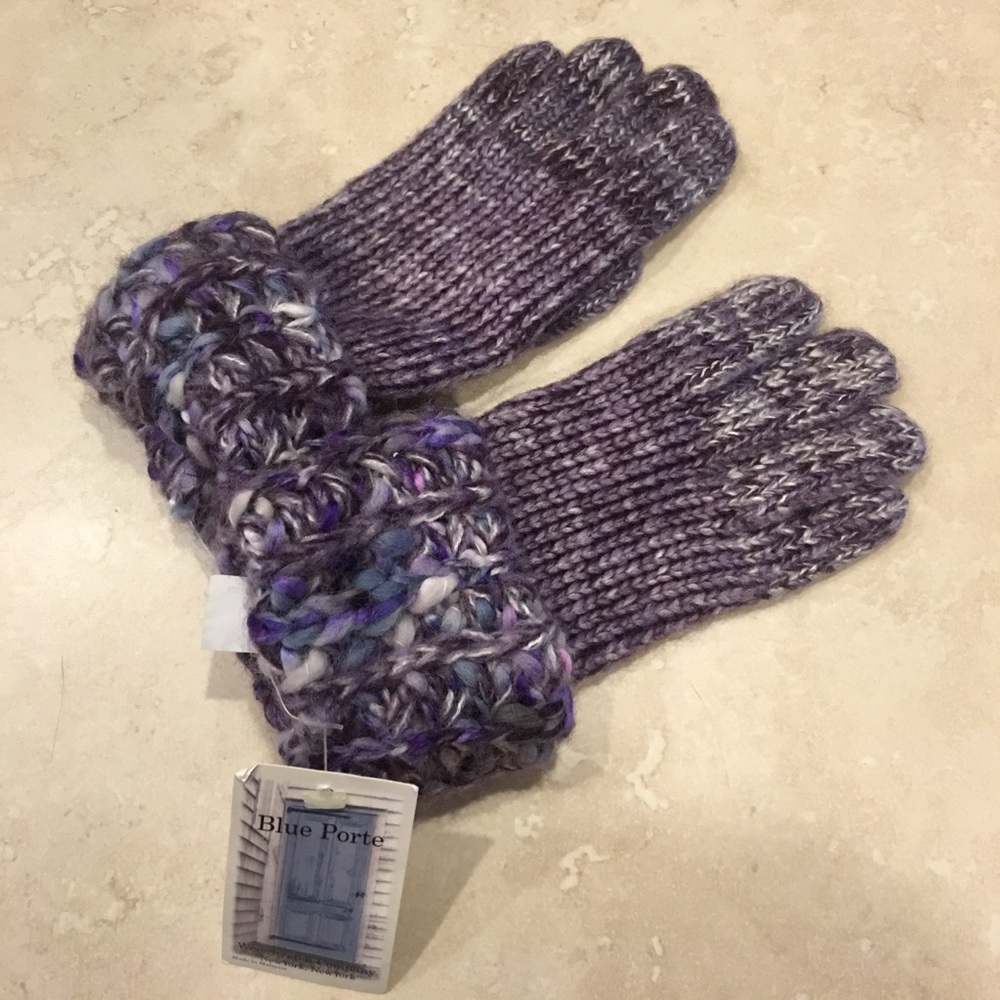 Blue Porte Purple Knit Gloves