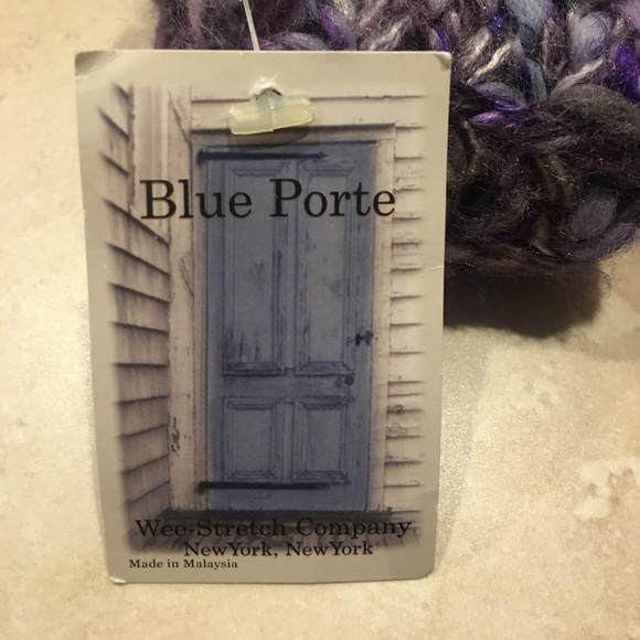 Blue Porte Purple Knit Gloves - Picture 2 of 3