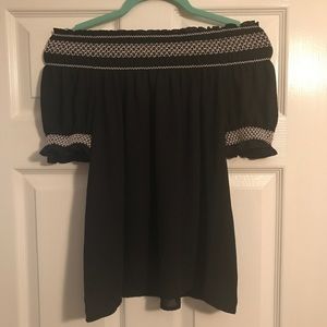 Express black/off white blouse