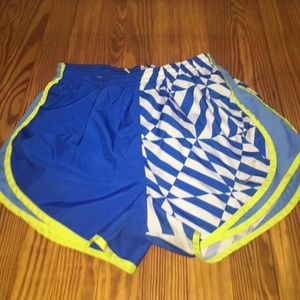 NIKE dri fit running shorts size medium