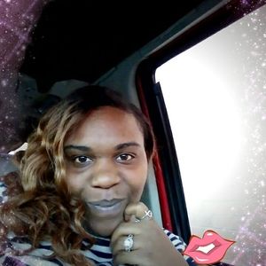 Meet your Posher, Abbey