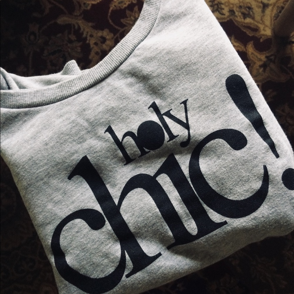 ✨Holy Chic! Sweater ✨