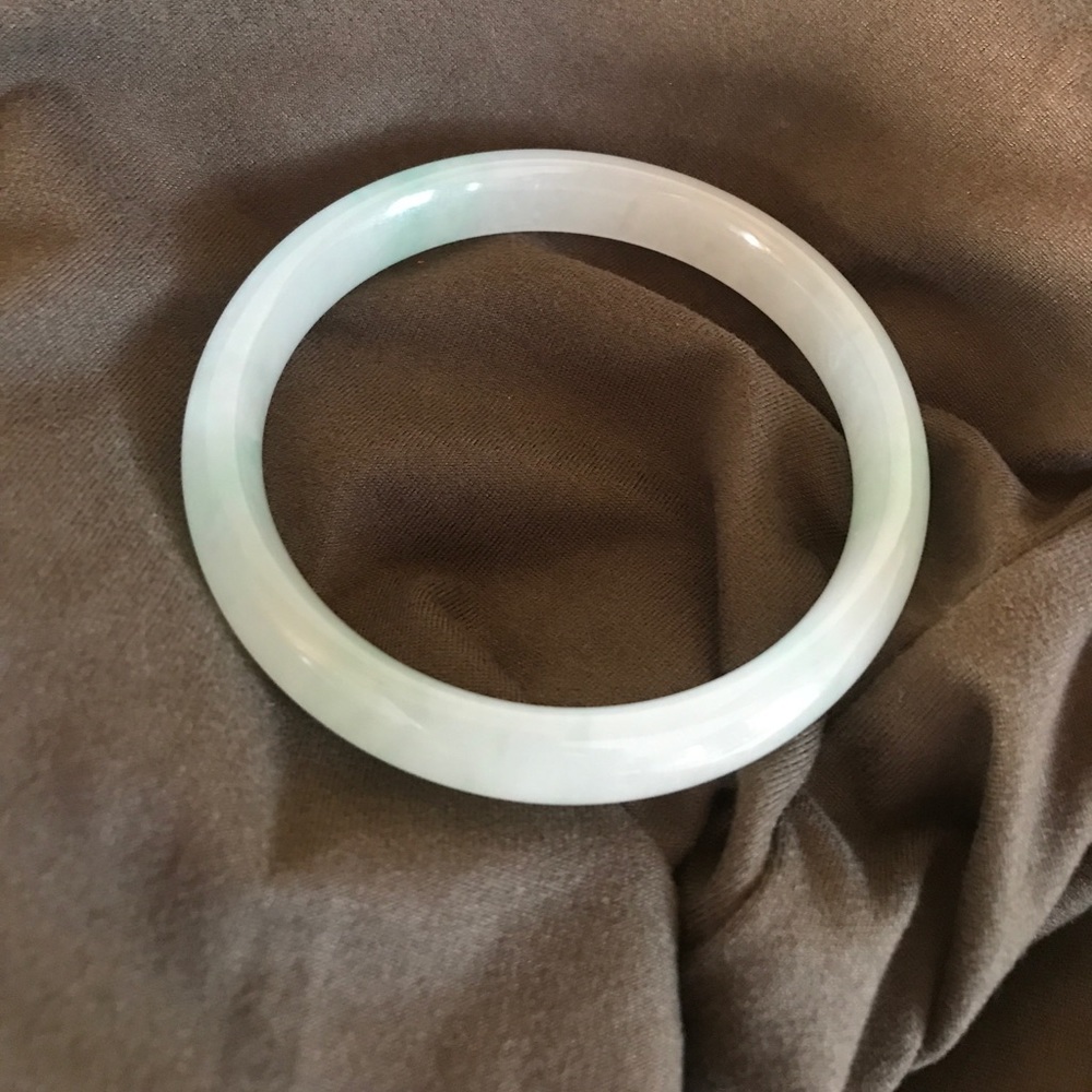 REDUCED!! Solid Polished Jade Bangle Bracelet