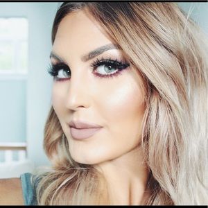 Meet your Posher, Paige